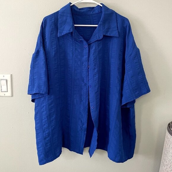 SHEIN curve 4XL blue short sleeved button down blue top comfortable lightweight - Picture 1 of 5